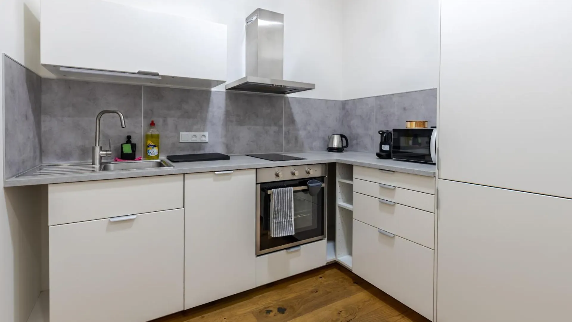 פראג Dale Apartment Smichov Riverside - Metro Andel